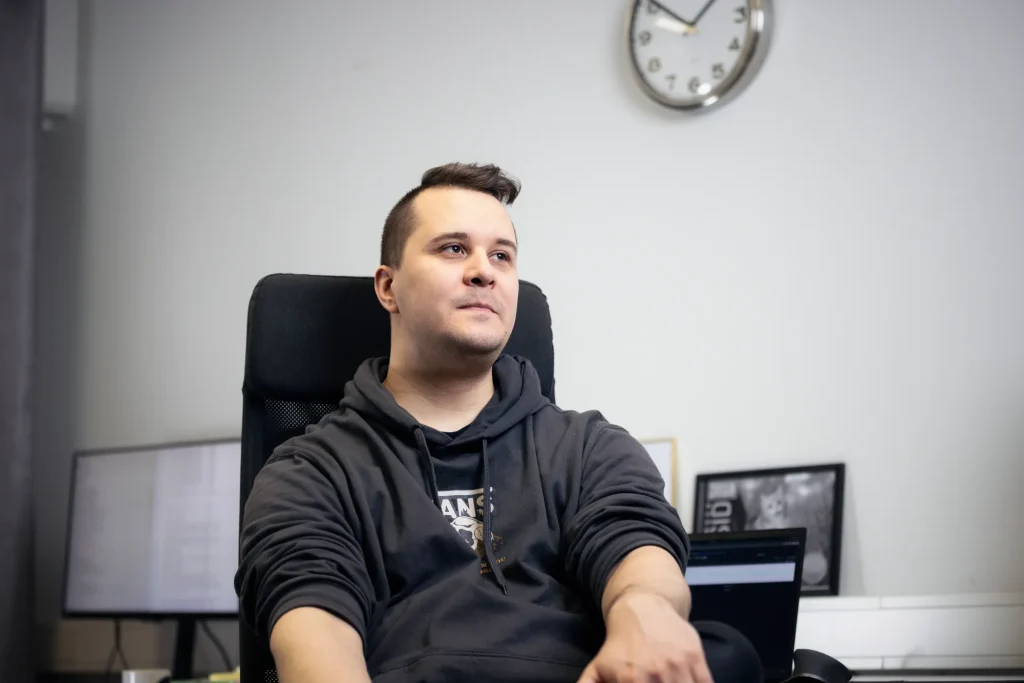 Hurja Solutions: Vesa.